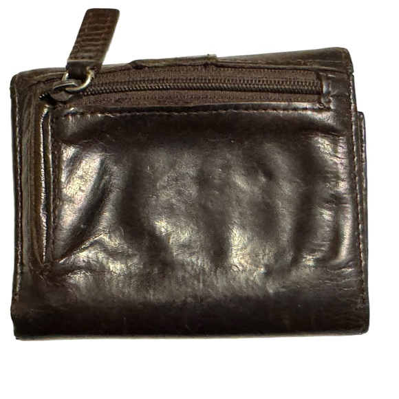 Nice Vintage Brown Leather Trifold Women’s Flap Over Snap Wallet Coin Purse - Picture 2 of 6